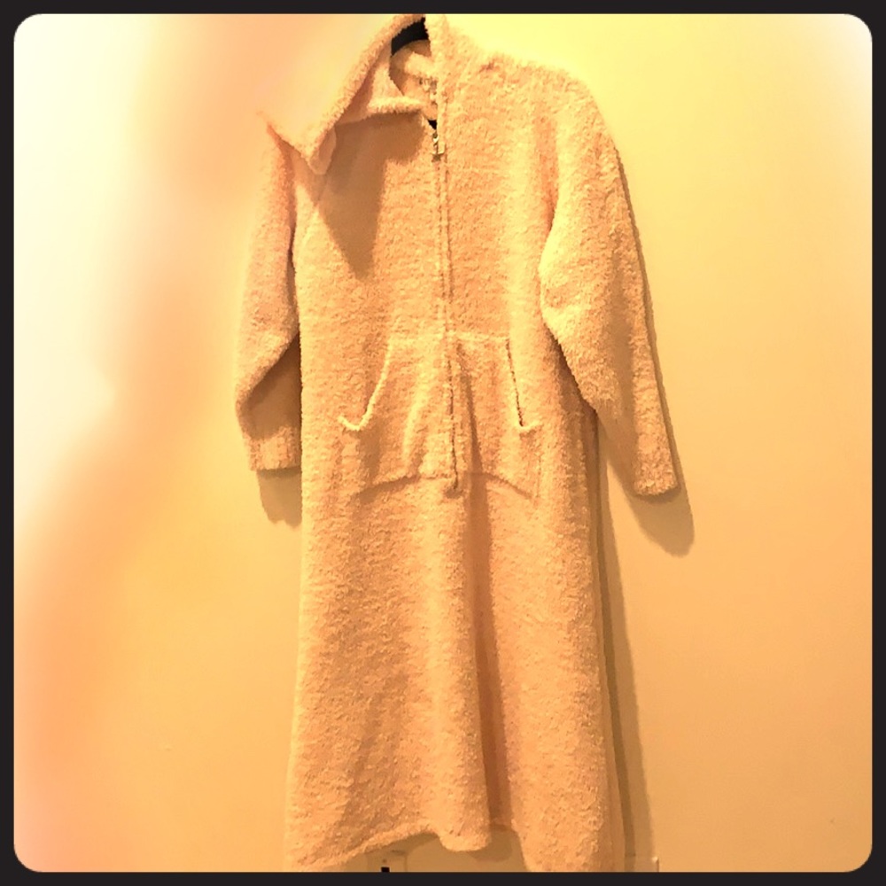 Barefoot dreams robe